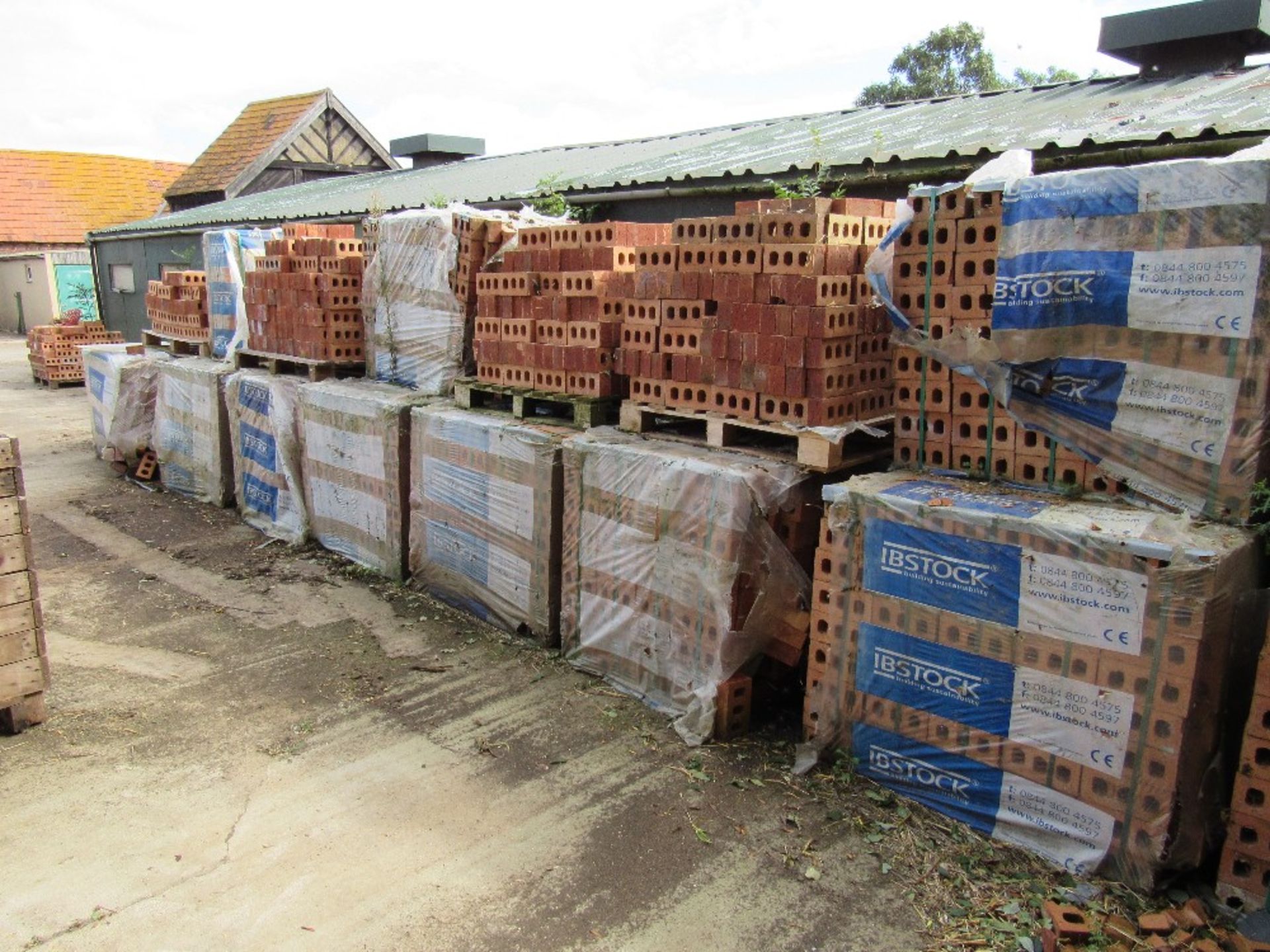 23 x Packs of Ibstock bricks on pallets and 5 x part pallets