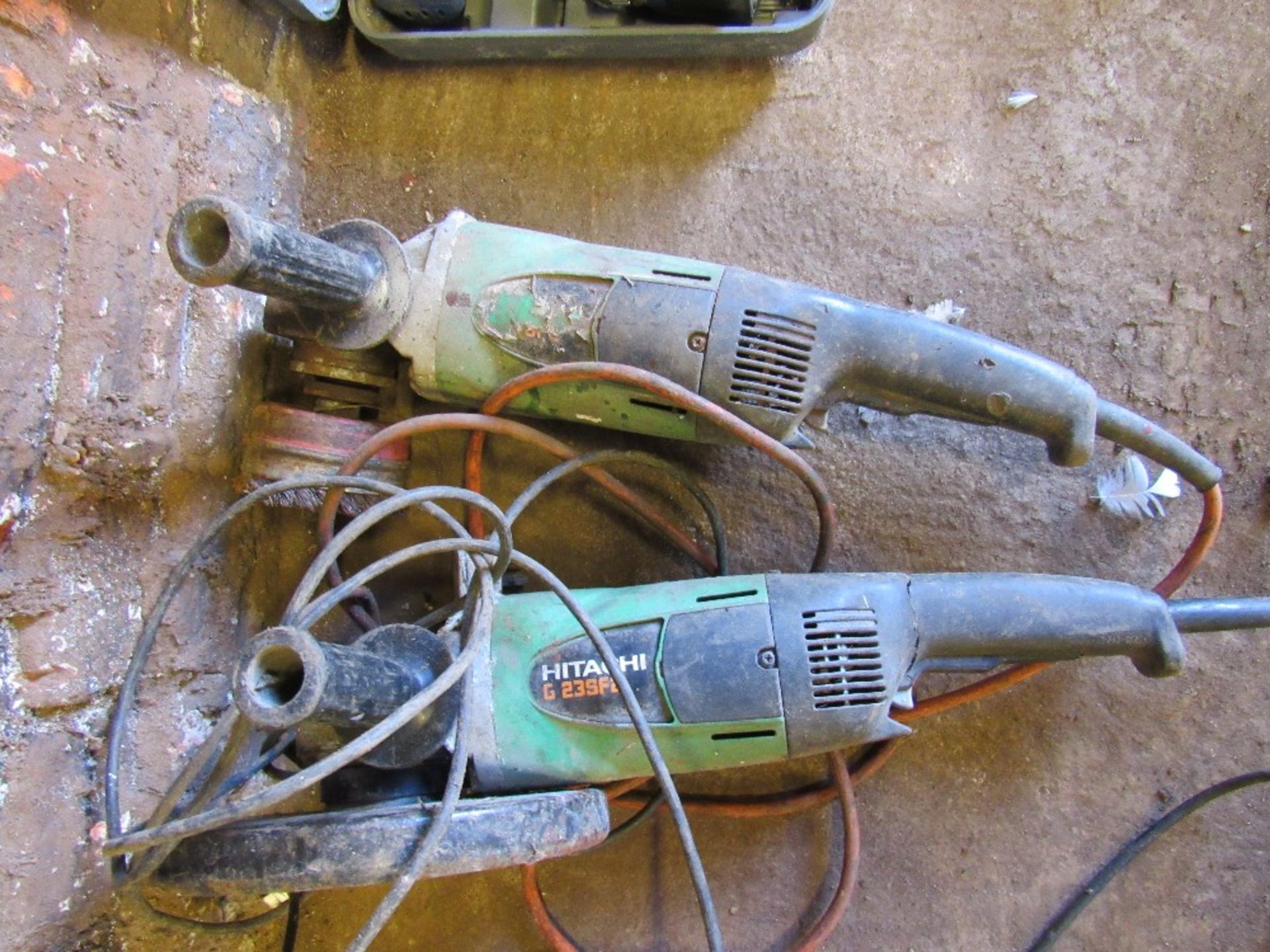 2 x Hitachi G23552 grinder and wire brush