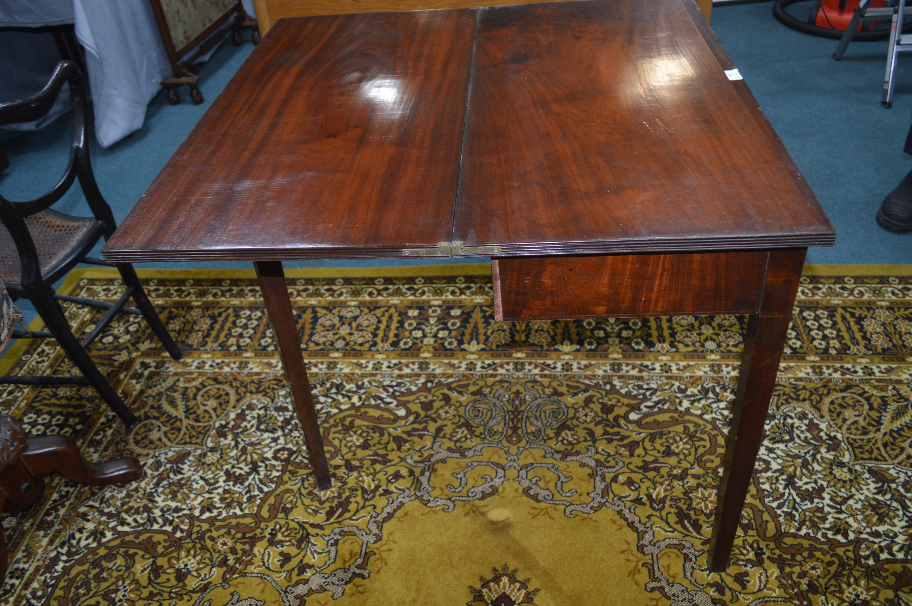 Georgian Mahogany Tea Table - Image 2 of 3