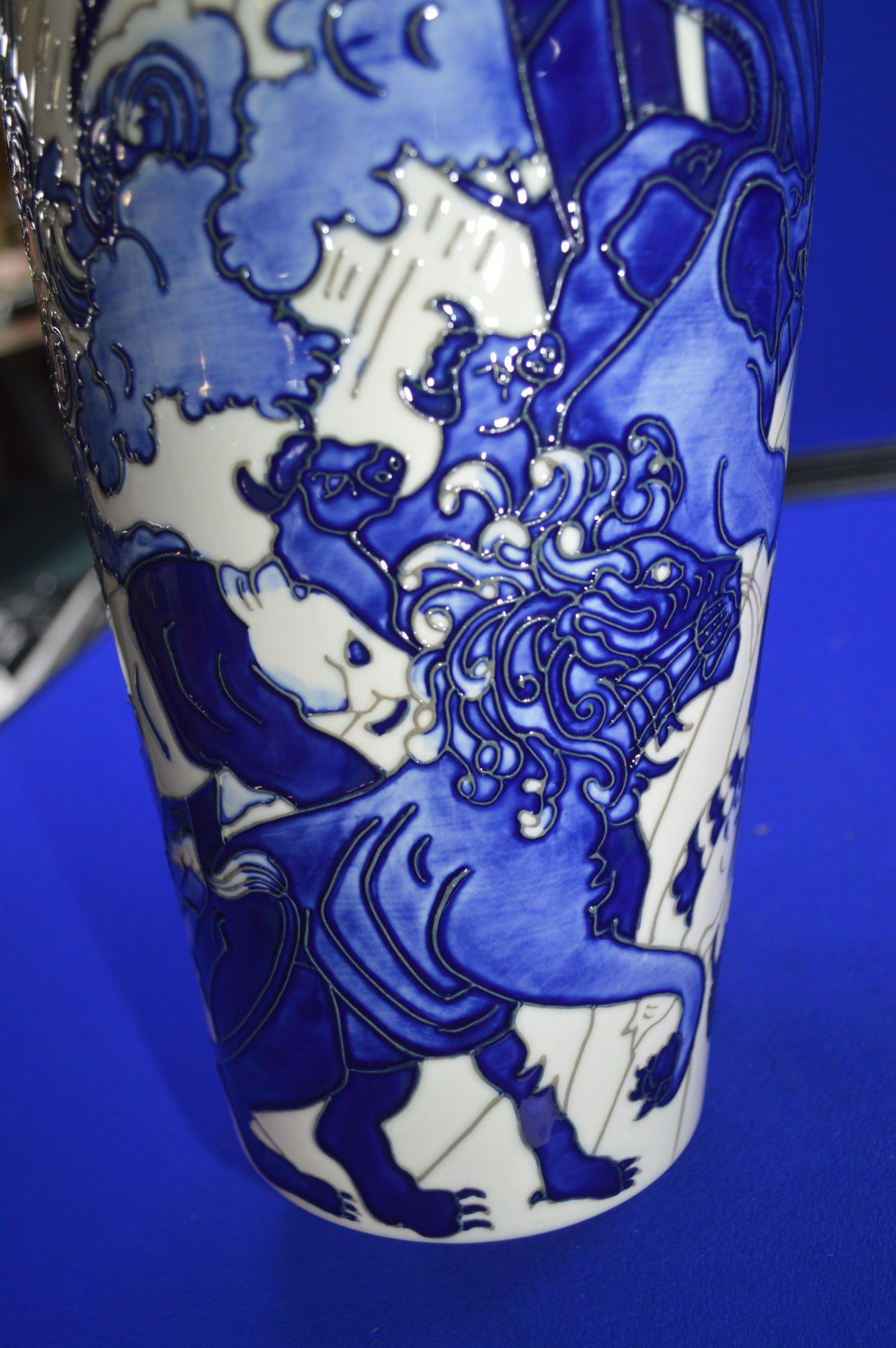 Moorcroft Blue & White Vase with Noah's Ark Design - Image 4 of 6