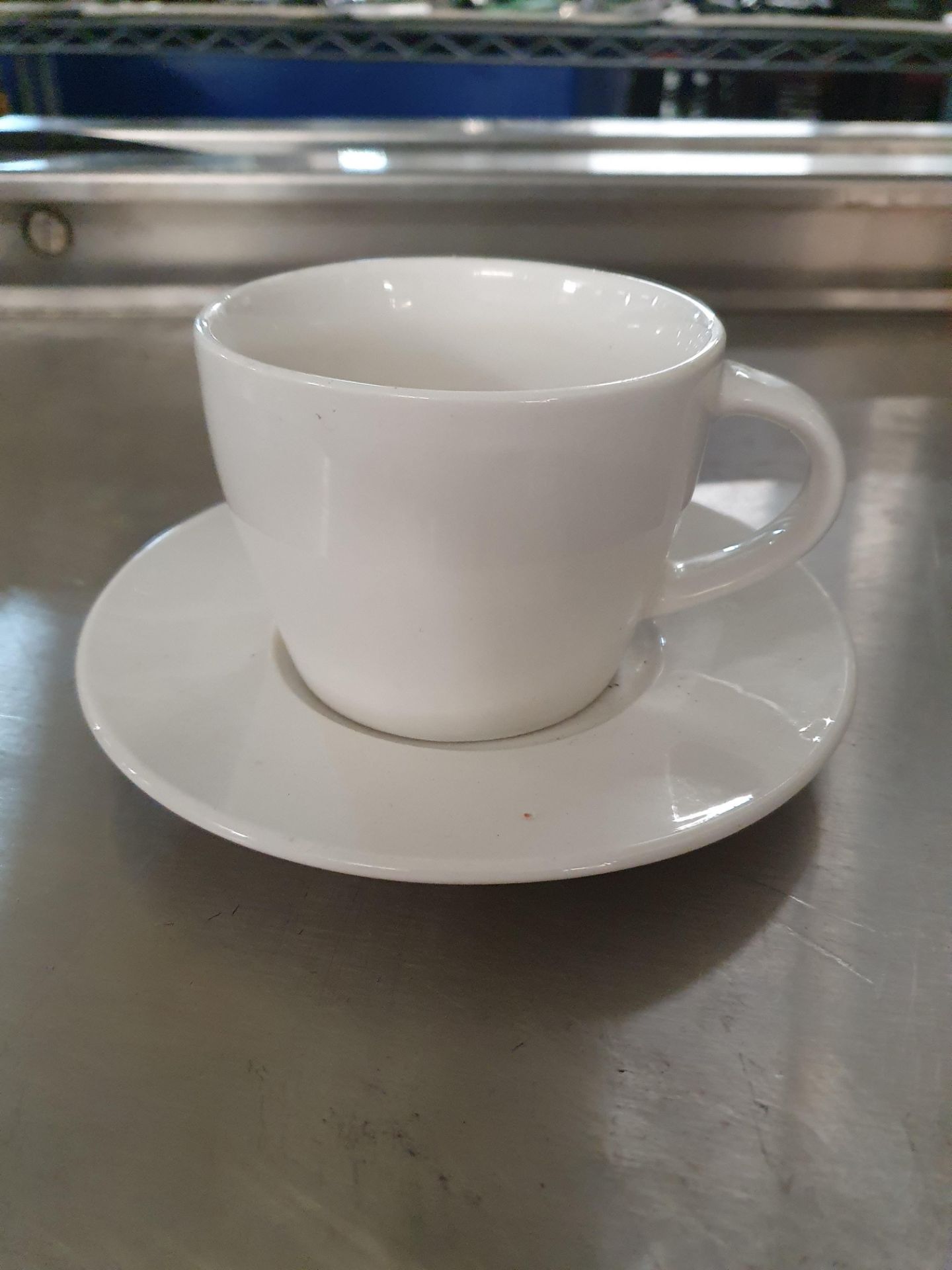 * 30 x coffee cups with approx 15 x saucers