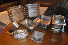 *32 Assorted Stainless Steel Bain Marie Inserts et