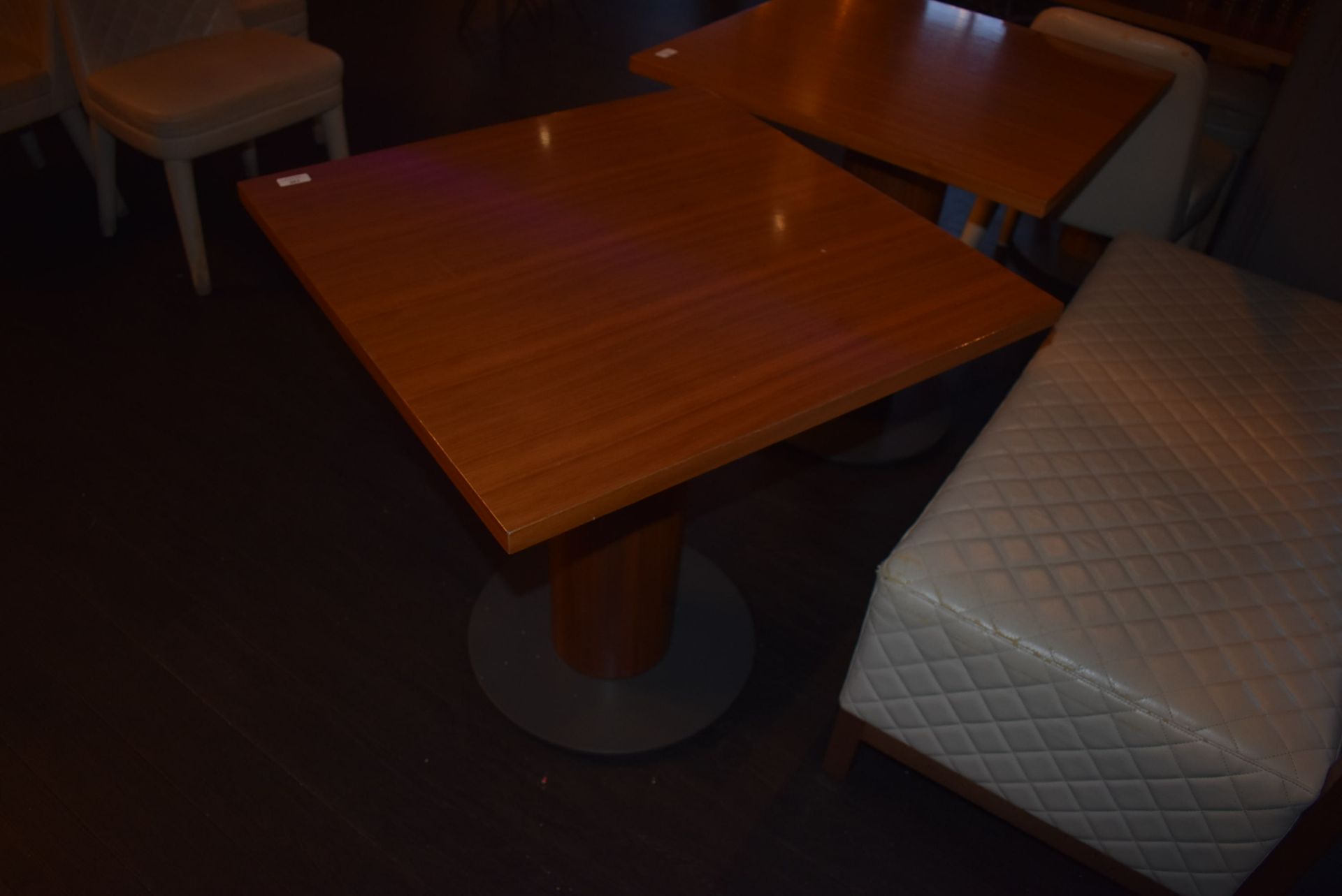 *Square Pedestal Table 70x70cm