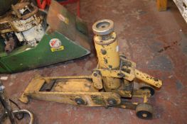 *Low Level Forklift Tow Jack