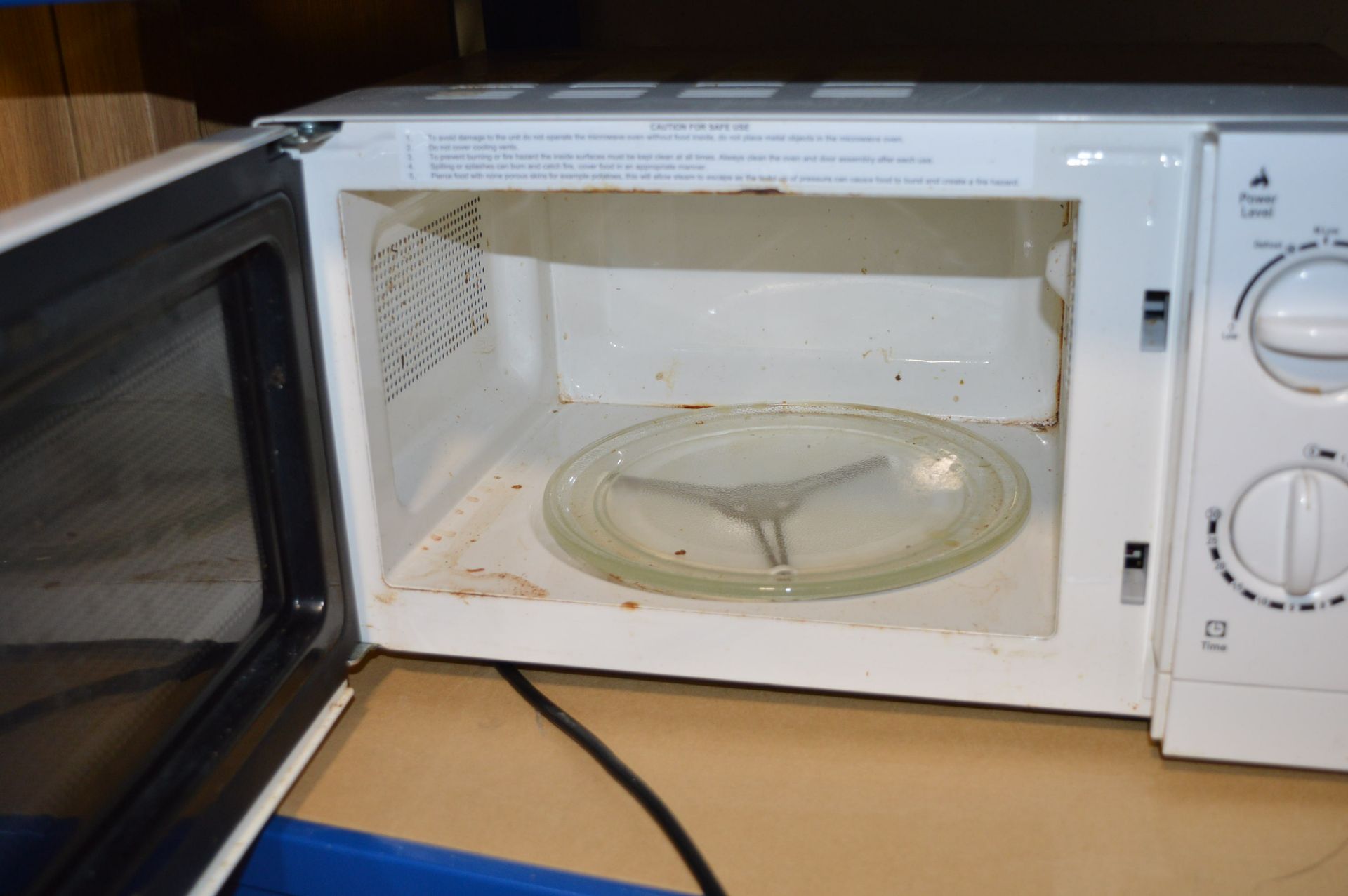 *George Home Microwave - Image 2 of 2