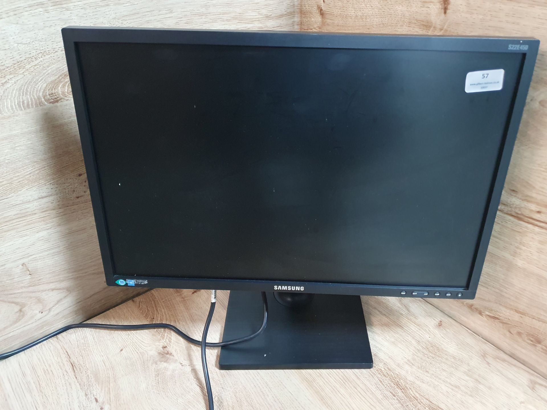 * Samsung S22E450 FHD 22" business monitor