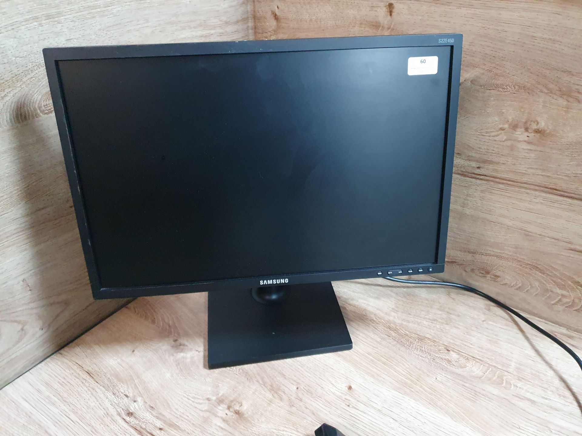 * Samsung S22E450 FHD 22" business monitor