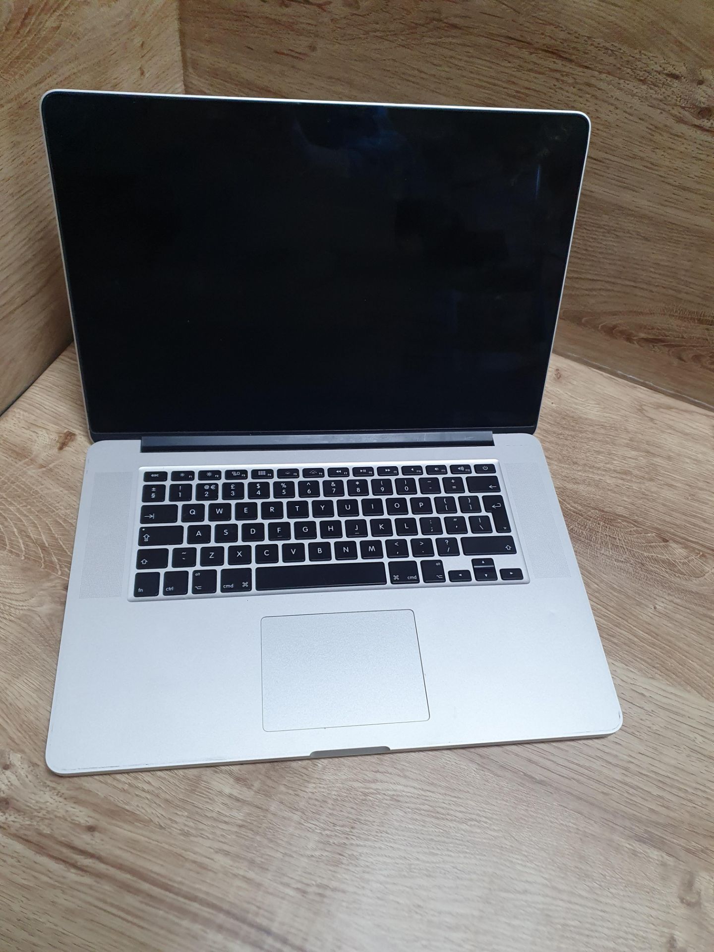 * MacBook Pro 15" 'core i7' 2.3 GHz Retina 2012