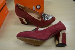*Red Dragonfly Dark Red High Heels Size: 5.5