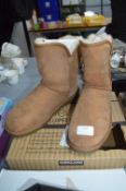 *Kirkland Ladies Shearling Scalloped Edge Boots Si