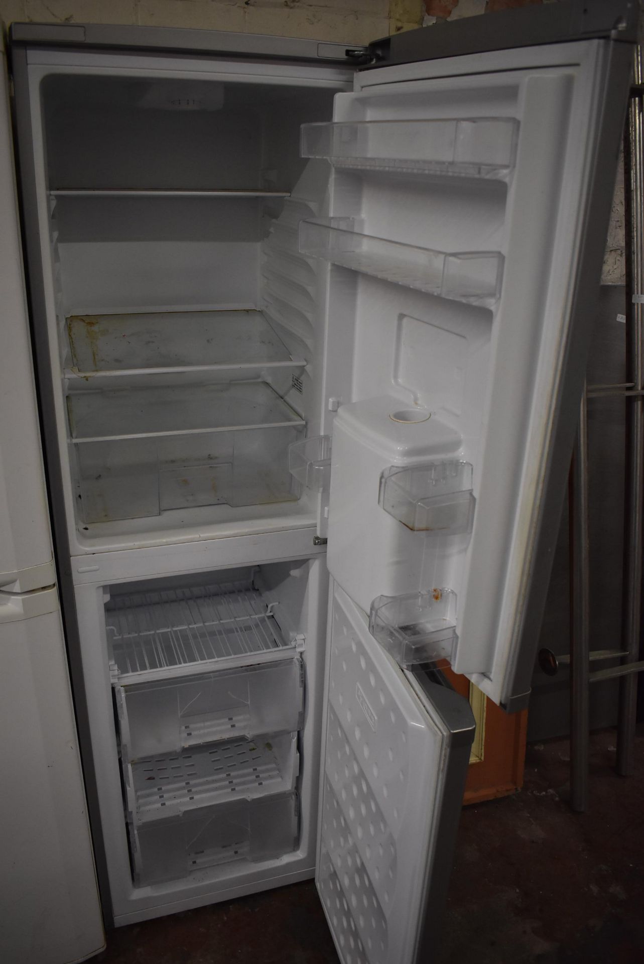 Beko Grey Upright Fridge Freezer with Water Dispe - Image 2 of 2