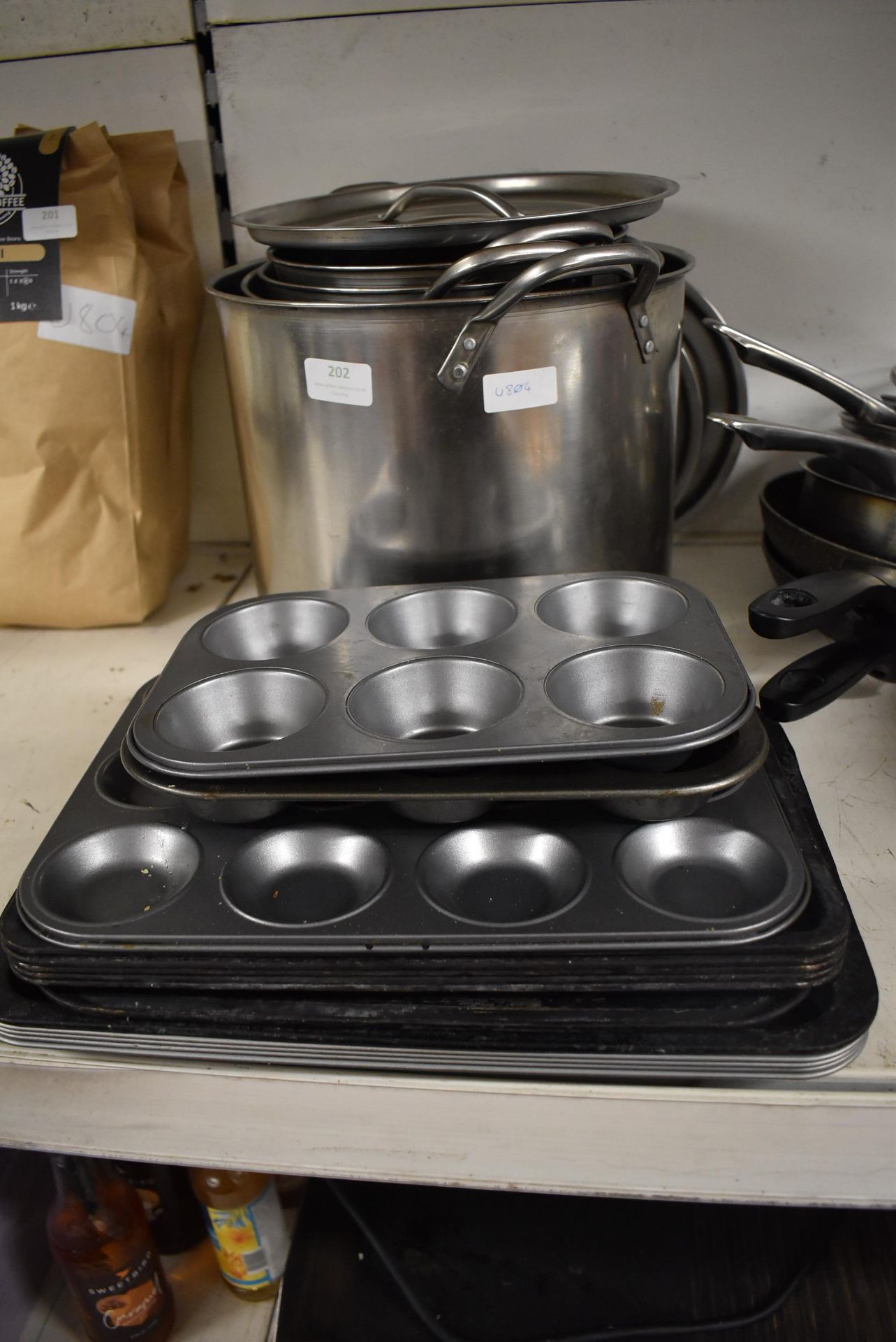 Baking Trays and Cooking Pots