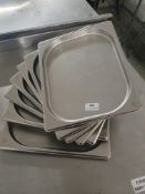 * 7 x 1/2 gastronorm baking trays