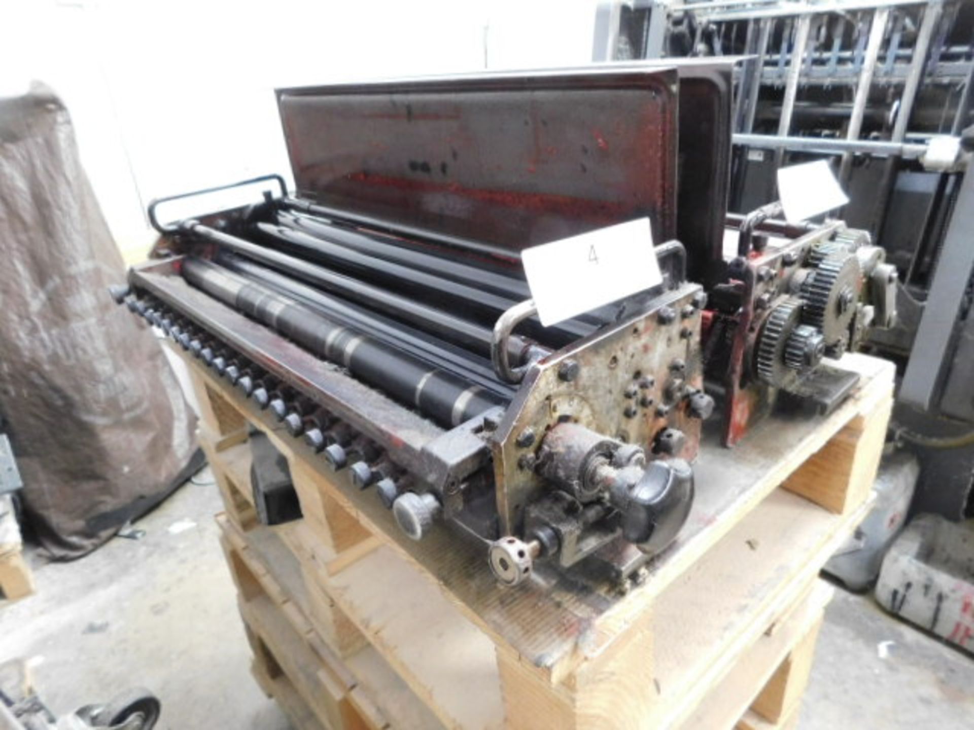 * Heidelburg Numbering Unit with Shaft and 3 Rollers - Image 2 of 3