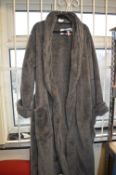 *Tommy Bahama Plush Dressing Gown (grey) Size: S/M