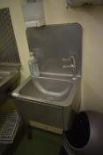 *Stainless Steel Hand Wash Basin with Soap Dispenser and Paper Towel Dispenser