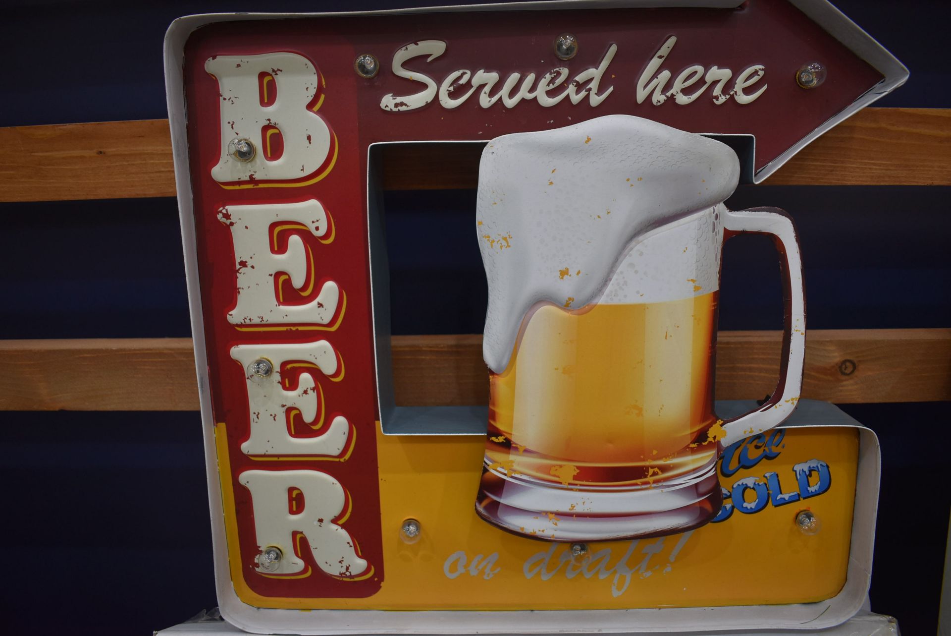 *Beer on Draught Illuminated Sign