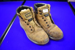 *Dewalt Steel Toecap Boots Size: 8 (pre-worn, no laces)