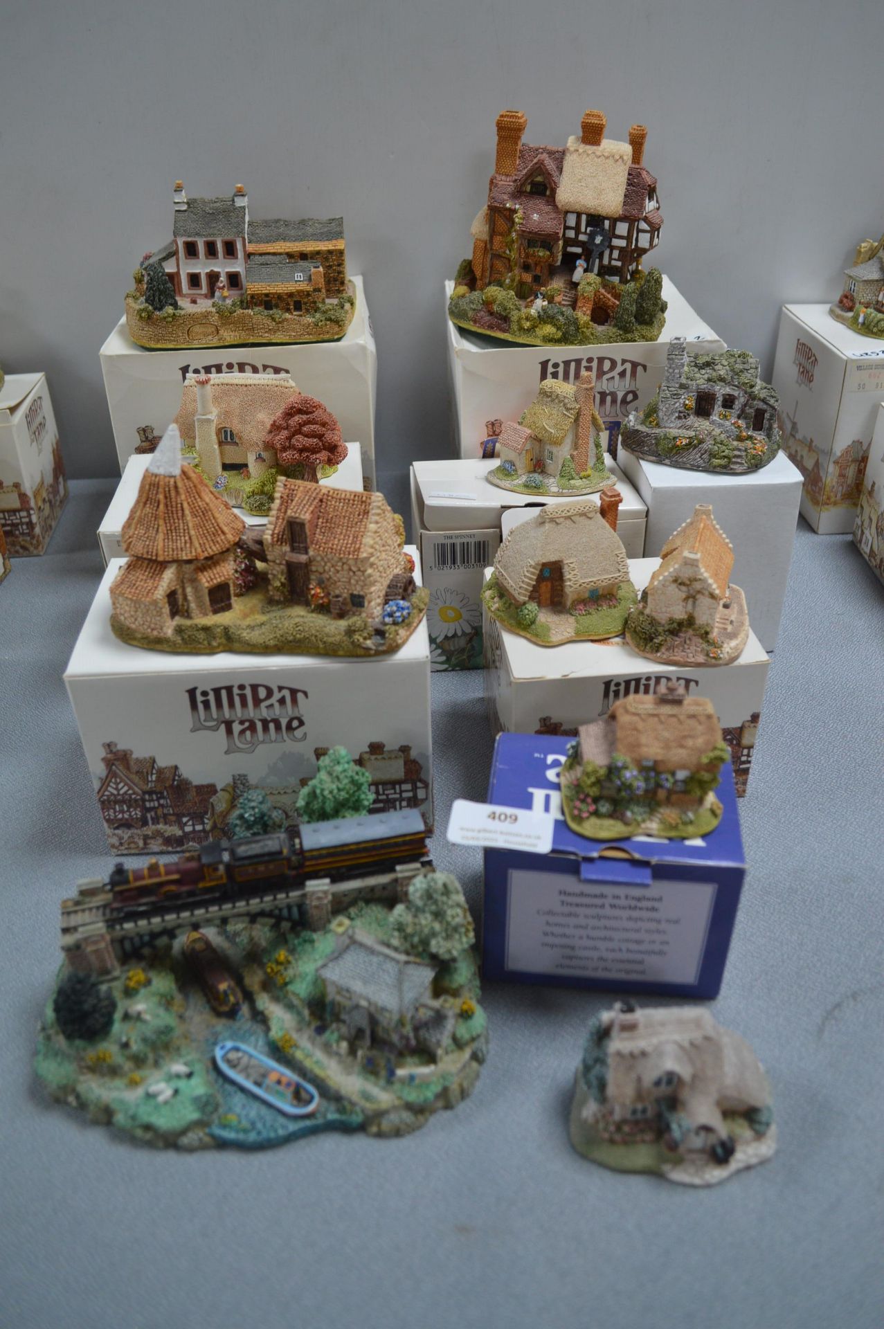 Boxed Lilliput Lane Cottages