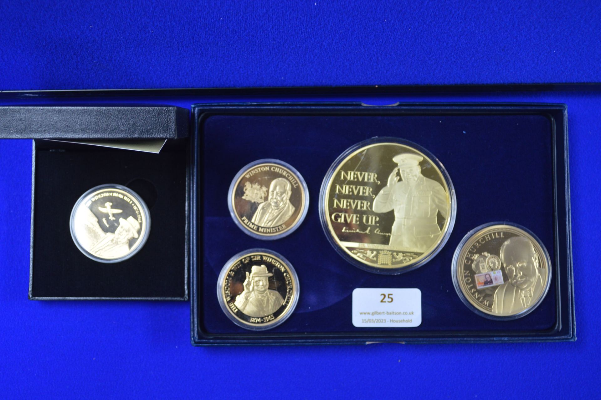 Five Gold Plated Winston Churchill Commemorative C - Image 2 of 2