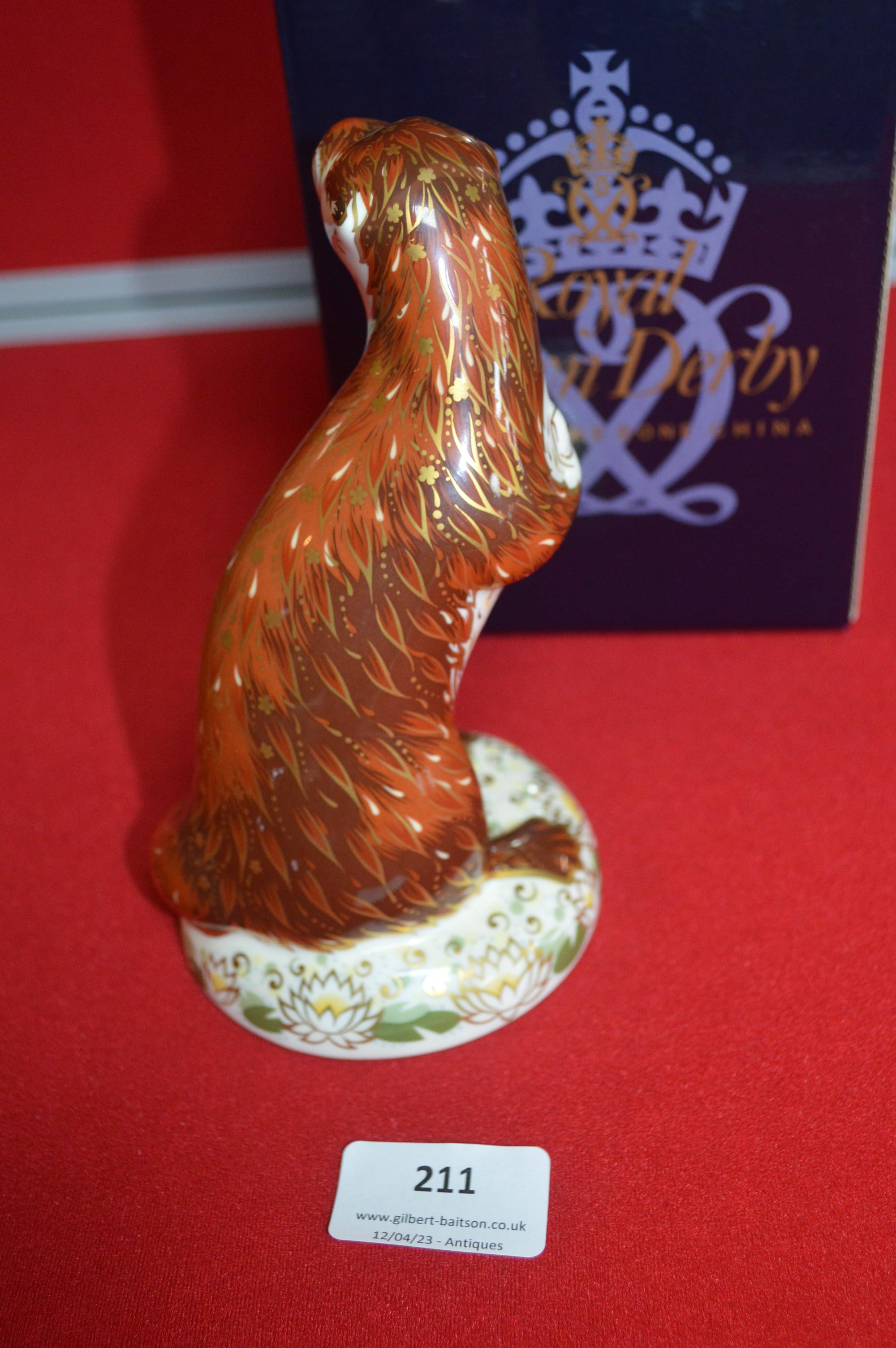 Royal Crown Derby Playful Otter Paperweight with Gold Stopper and Original Packaging - Image 2 of 3