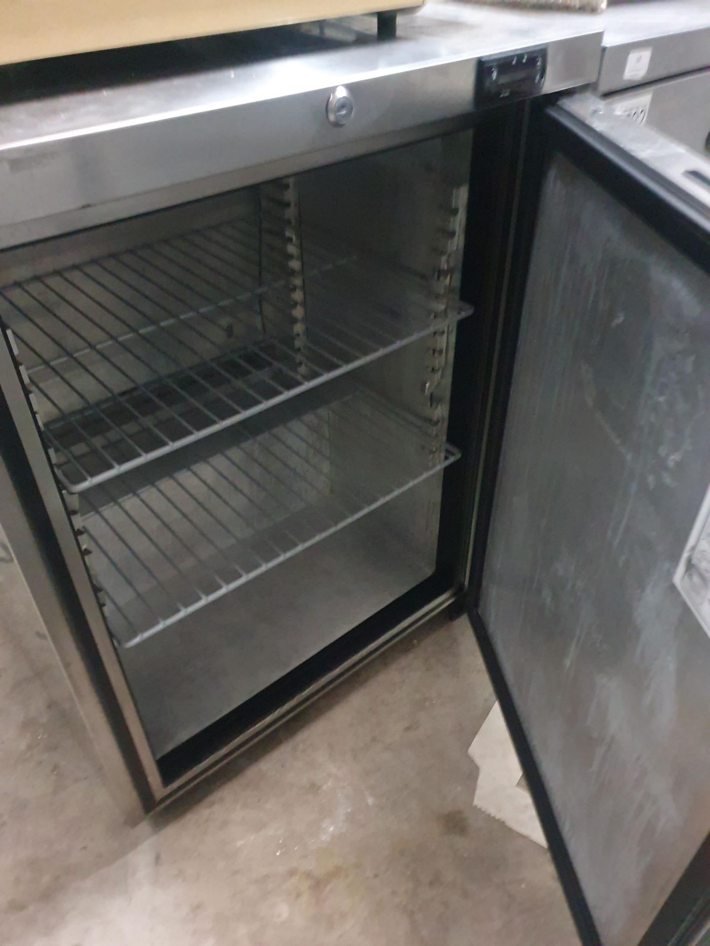 * Foster undercounter fridge HR150 - Image 2 of 3