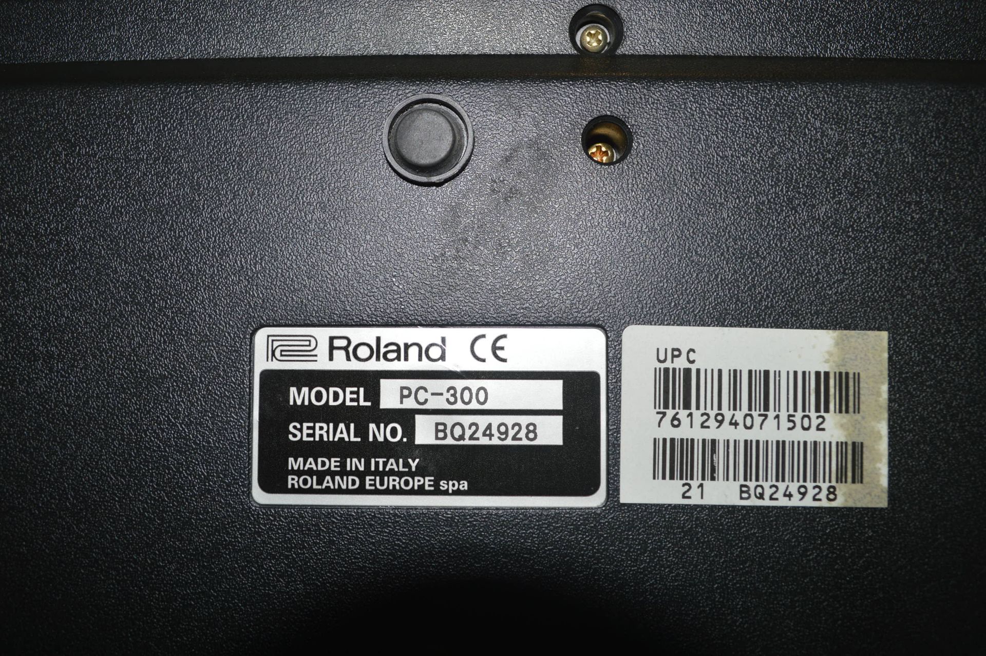 *Roland EDPC-300 Midi Keyboard Controller - Image 3 of 3