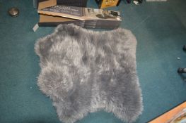 *Mon Chateau Orthopaedic Faux Fur Pet Ped