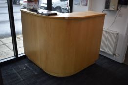 *Oak Veneered L-Shape Reception Counter 135x125cm