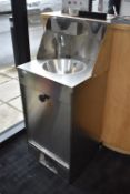 *Lincat WEE/FG0049TZ Self Contained Portable Stainless Steel Wash Hand Basin with Foot Pedal