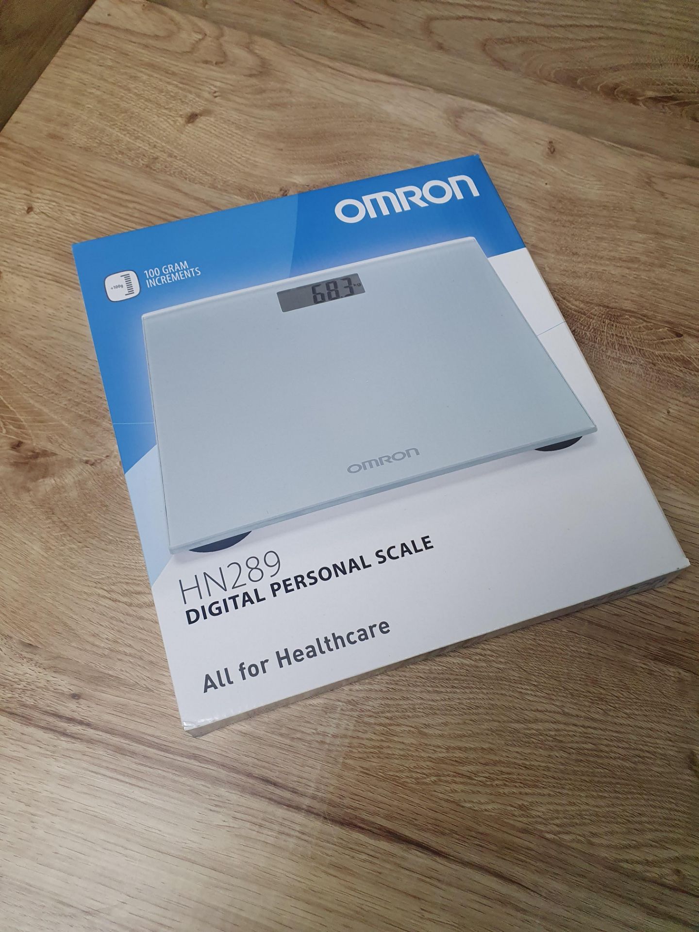 * Omron HN289 digital bathroom scale