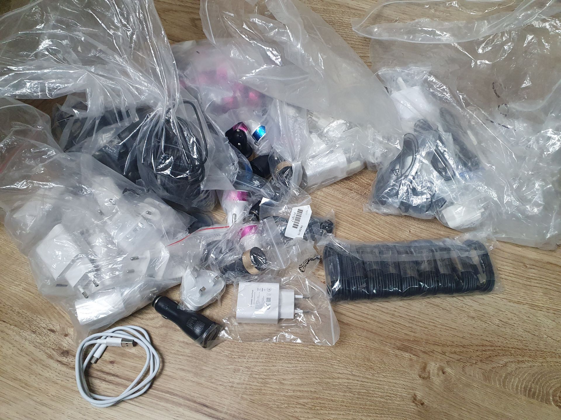 * large quantity of leads and adaptors