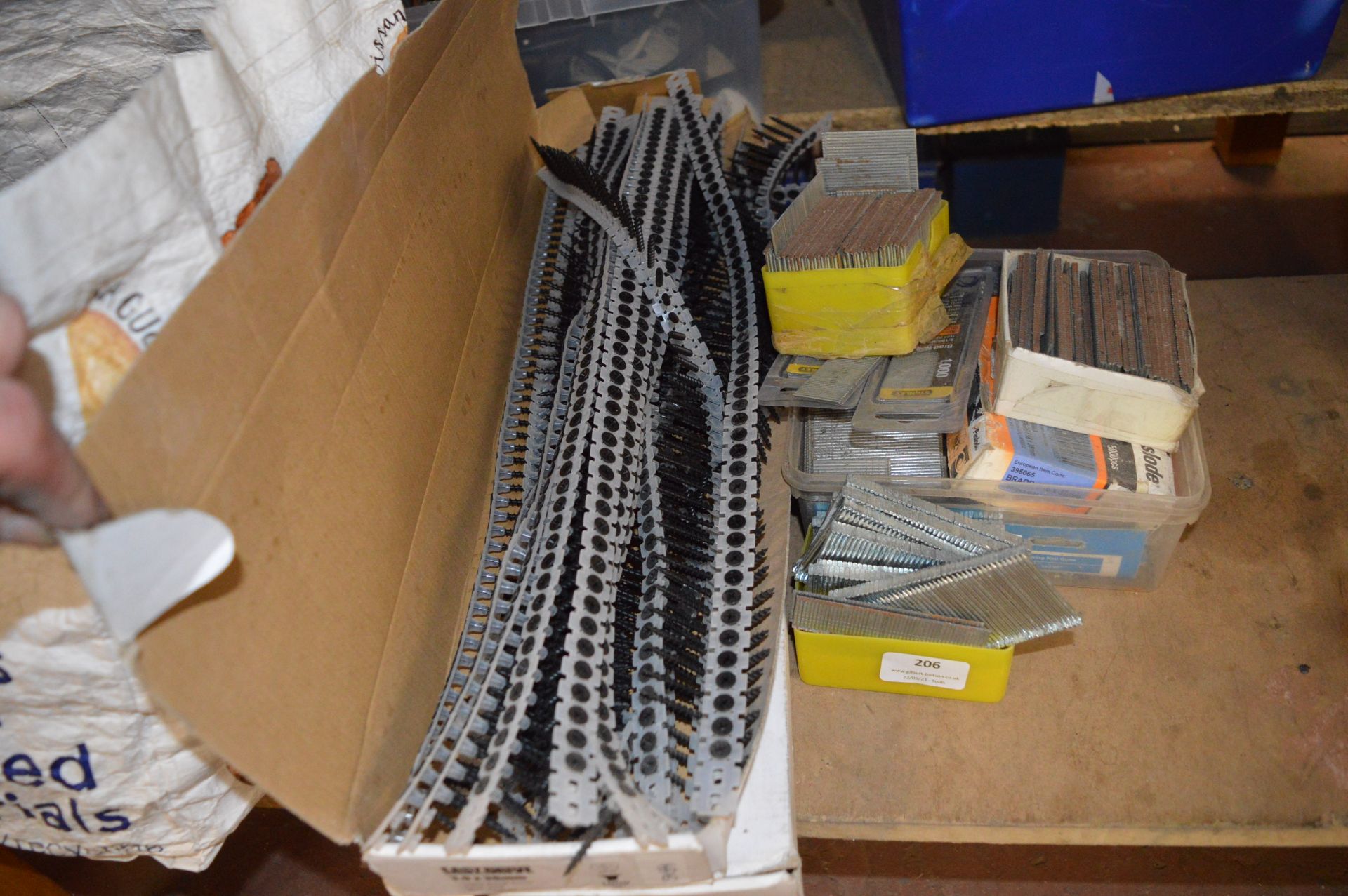 Quantity of Screw and Nail Gun Cassettes