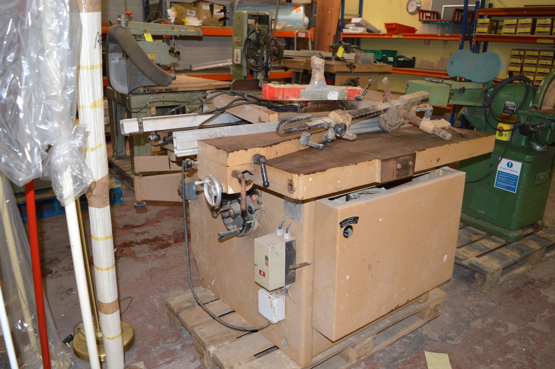 SCM S115F Sliding Table Saw 3-phase (660kg) - Image 3 of 4