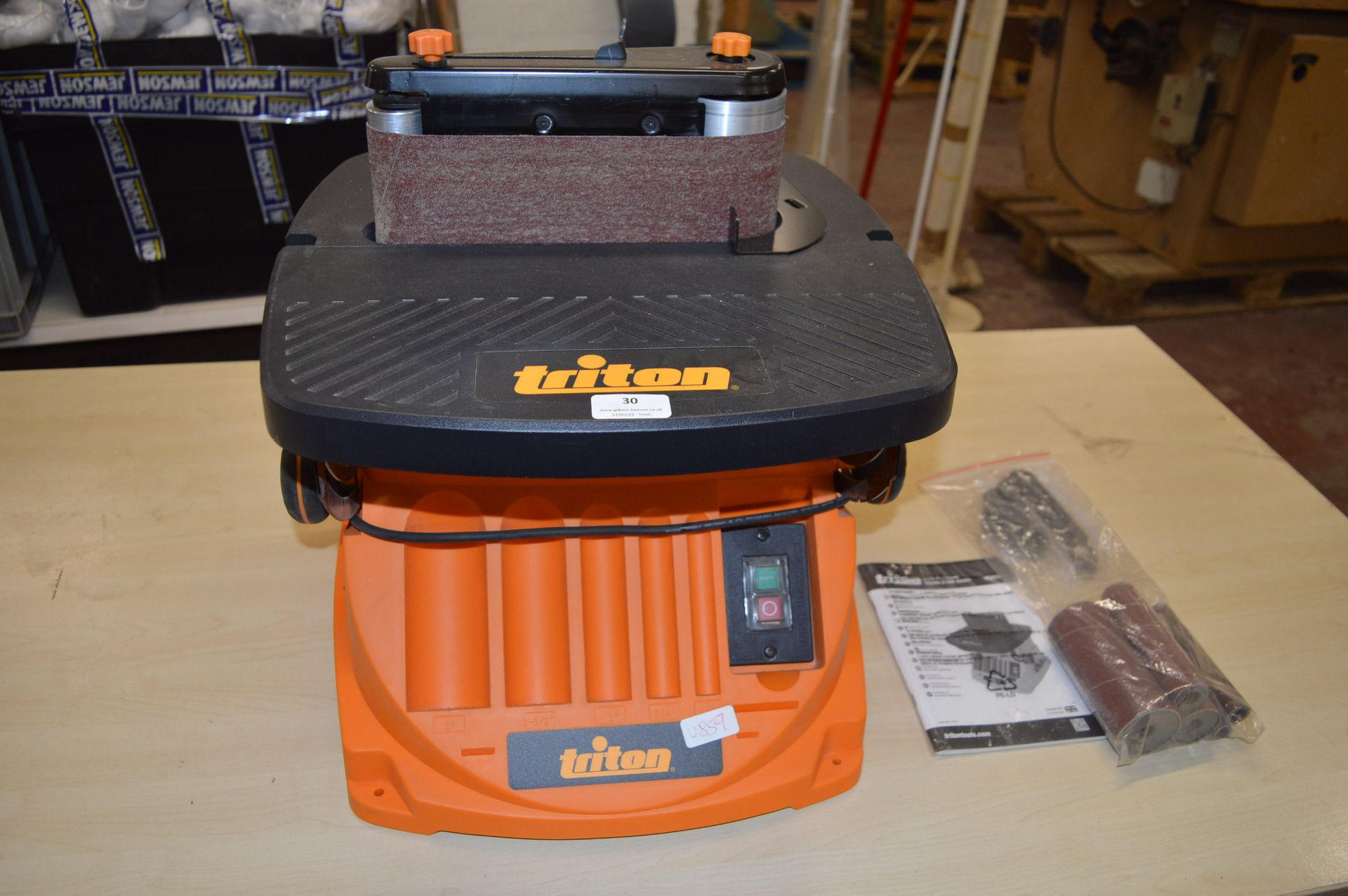 Triton Oscillating Spindle and Belt Sander