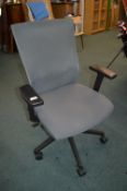 *Grey Mesh Back Office Swivel Chair