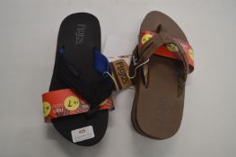 *Two Pairs of Flojos Gent's Flipflops Size: 7