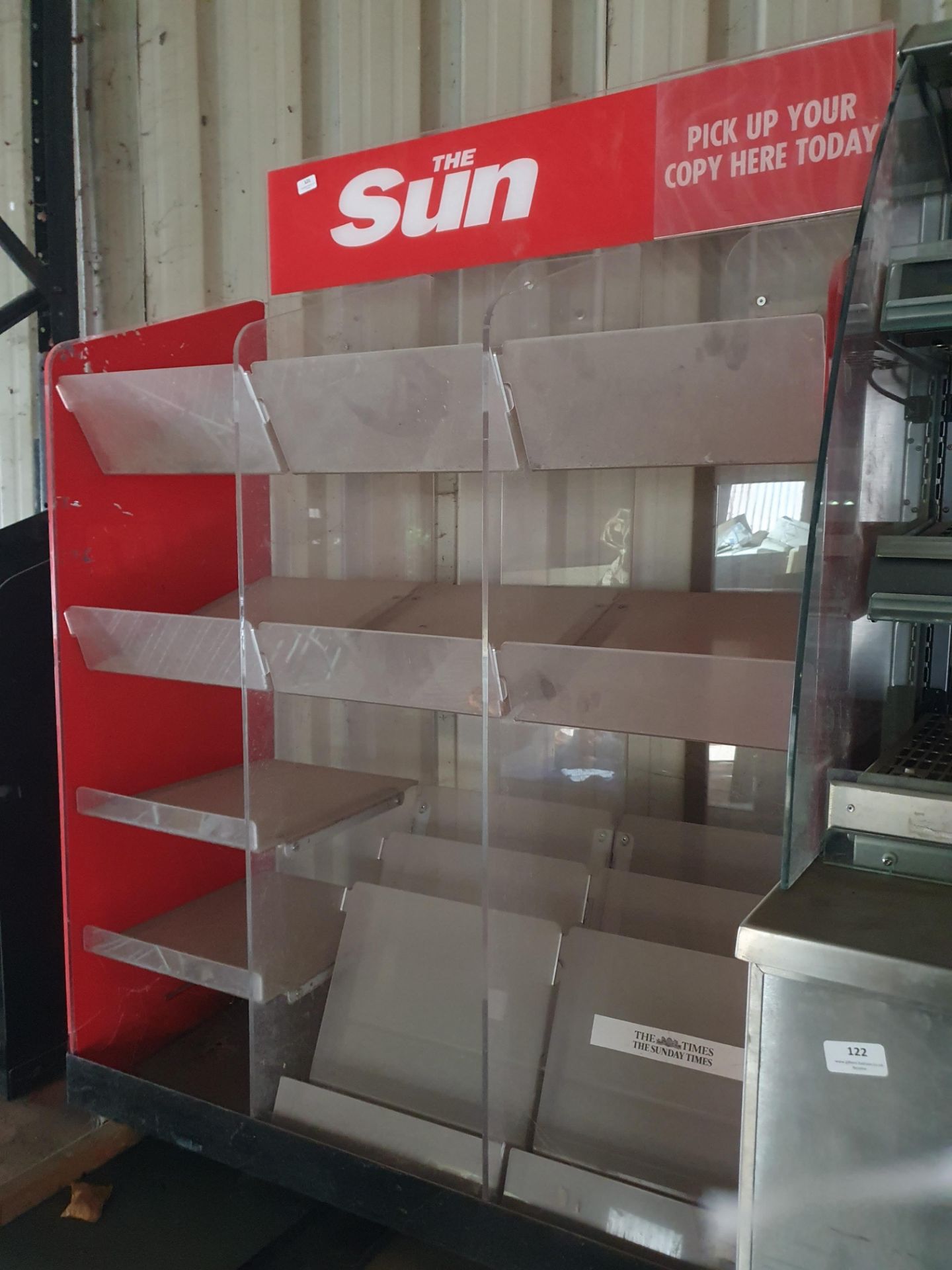 *15 tier Sun newspaper stand 1050w x 460d x 1560h - Image 3 of 3