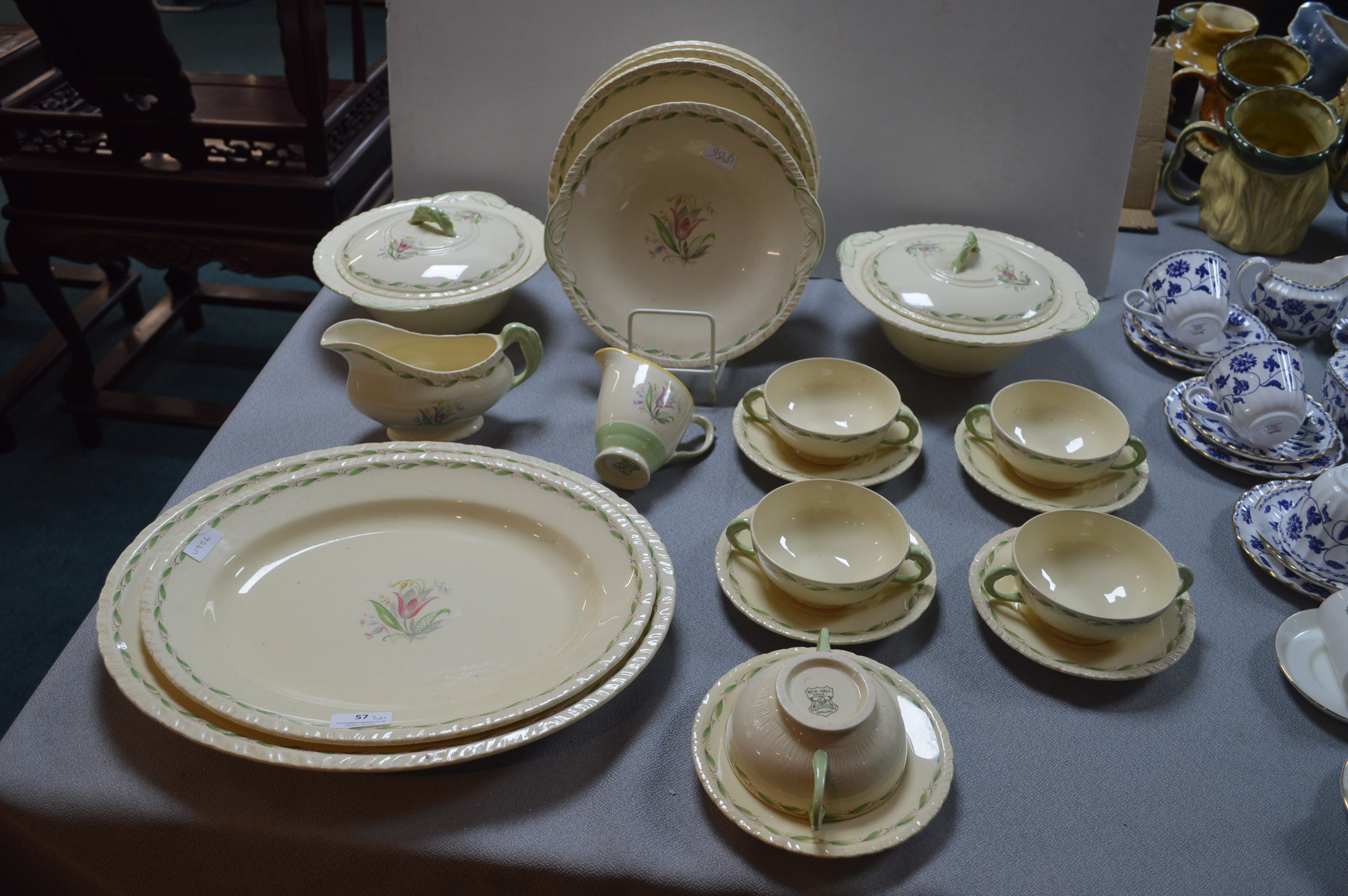 New Hall Tableware 20+pcs