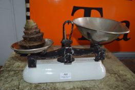 Vintage Avery Enamel Kitchen Scales