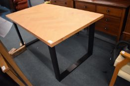 Dining Table (returns, sold as salvage)