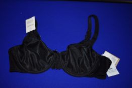 *Chantelle Black Underwire Bra Size: 36B RRP £