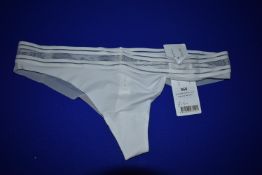 *Passionata Rhythm White Briefs Size: S (matching previous lot) RRP £15