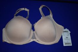 *Chantelle Padded Bra Size: 34DDD RRP £59.95