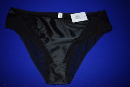 *Simone-Perele Black Briefs Size: Int 5/6 RRP £