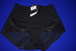 *Conturelle Felina Black Silhouette Collection Invisible Pants Size: 12 RRP £