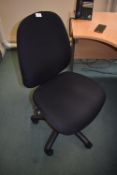 *Gas-Lift Operators Chair in Charcoal Upholstery