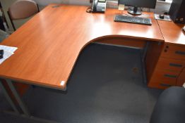 *Executive L-Shape Desk with Matching Standalone Drawer Units, and Executive Swivel Chair in