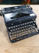 * Royal vintage typewriter in case
