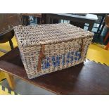 * Large wicker hamper basket